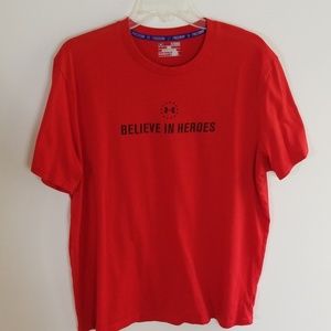 Under Armour Believe in Heroes Tshirt  Sz XL